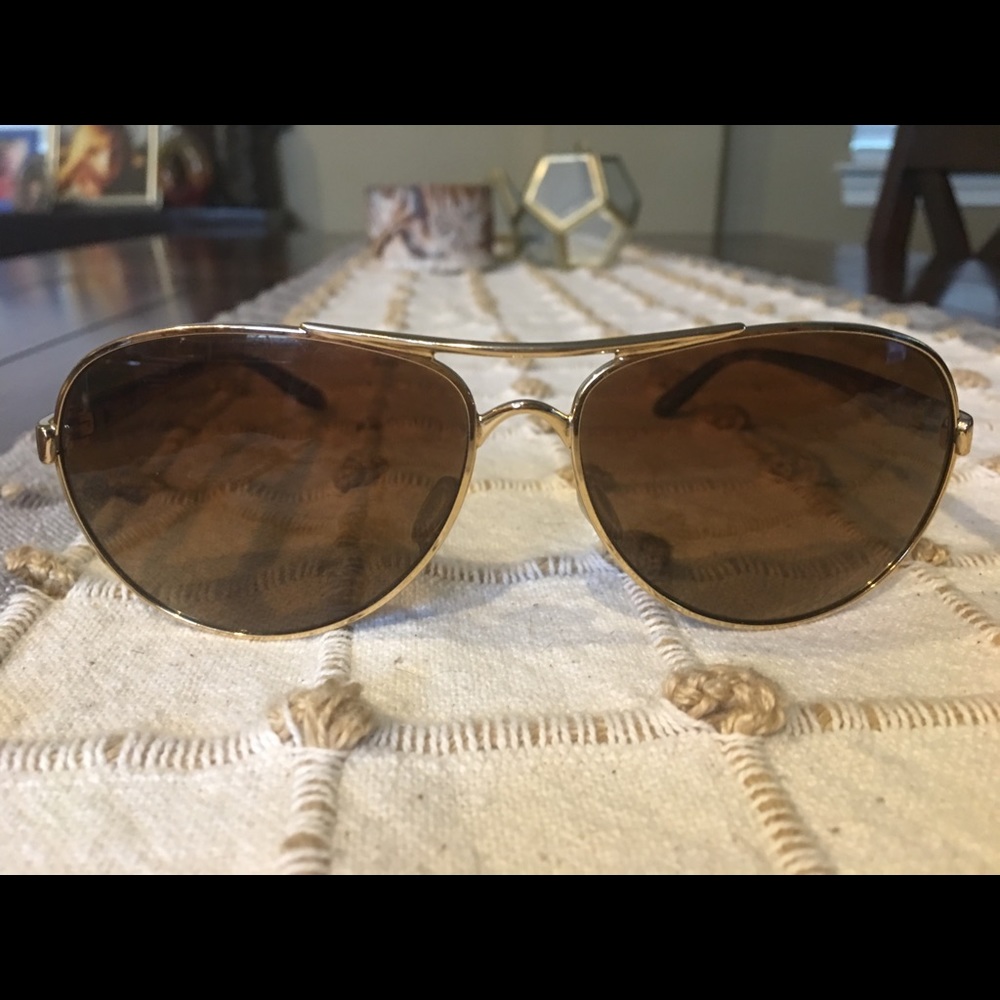 Women’s Oakley Polarized Aviators